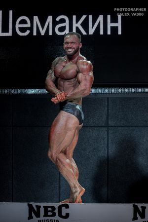 CLASSIC PHYSIQUE
